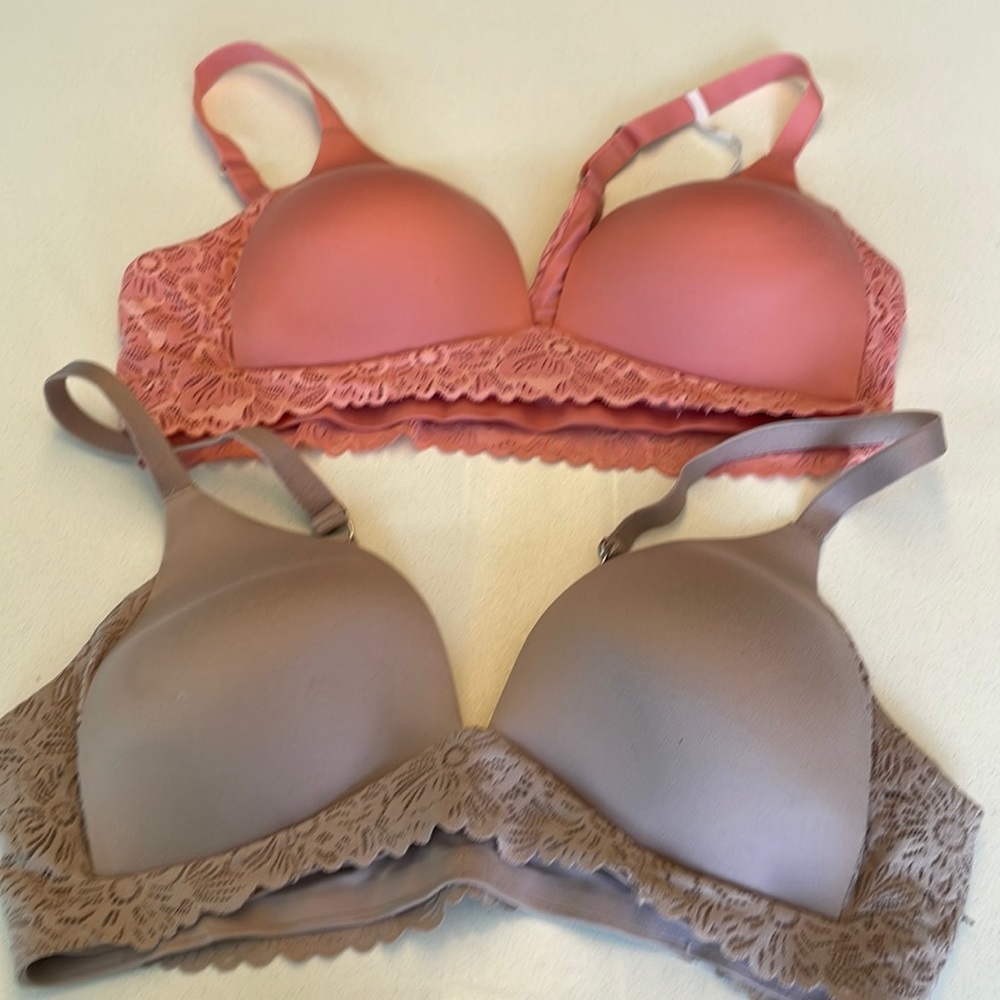 Aerie Wireless Sunnie Bra 34 B (2 bras - 1 brand new)